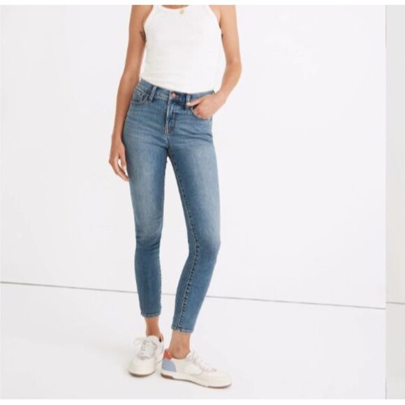 Madewell Roadtripper Skinny Jeans-Size 30 Tall-Enfield Wash-Magic Pocket-Stretch - Picture 1 of 11